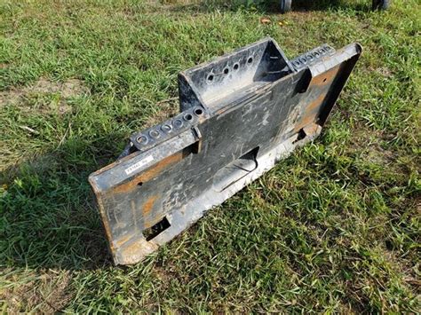 bobcat skid steer universal mounting plates|Bobcat Compatible Mounting Plates .